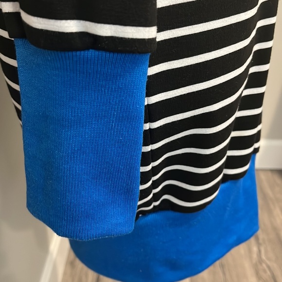 Beautiful Medium cardigan- see pics for small hole and wear. - Picture 3 of 6